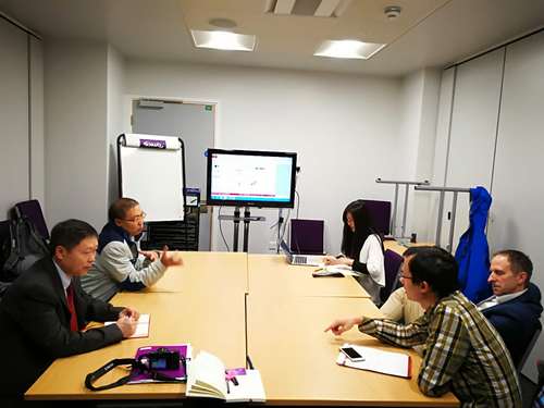 下午曼大实验室参观 (3)