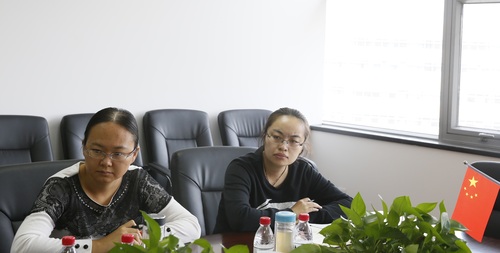 20171025教职工十九大精神座谈会 (21)