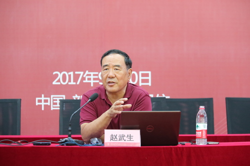20170910-赵武生为校区2017级新生做《戈壁明珠—克拉玛依》专题讲座-刘宇峰 夏海博.3
