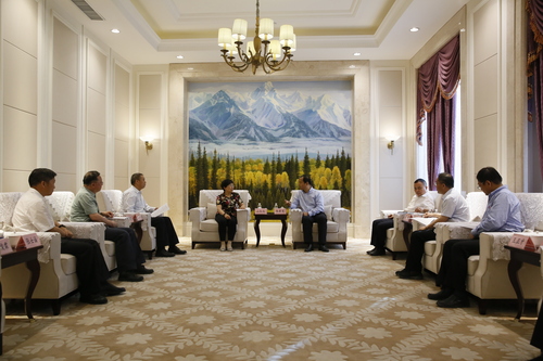 20180605山红红书记与陈新发书记座谈-张宝 (10)