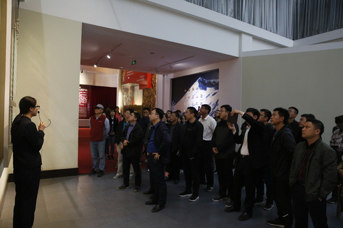 20190518-19石油学院党支部与机关第三党支部联合爱国、军垦主题实践活动-张宝 (23)