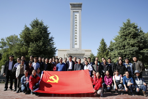 20190518-19石油学院党支部与机关第三党支部联合爱国、军垦主题实践活动-张宝 (43)