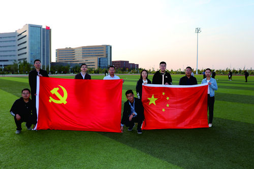 20190930-石油学院地质系党支部召开“我和祖国的故事，庆祝中华人民共和国成立70周年”主题党日活动 (3)