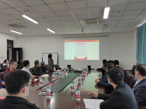 20201103 工学院化工系和机械系党支部与北师大附中理化生党支部联合开展 “1+1+1”主题党日活动 (1)