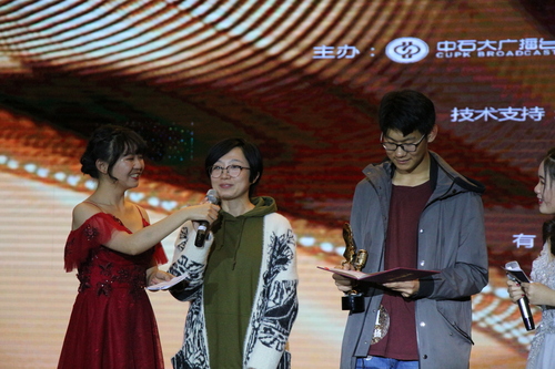 中石大广播台顺利举办“声赞新中国·音你而精彩”首届“石大之声”配音大赛复、决赛-校学生会 (51)