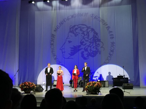 20191028-校区学生赴莫斯科参加普希金艺术节闭幕式