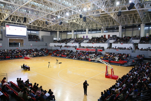 20191126中国石油大学（北京）克拉玛依校区举办党的十九届四中全会精神专题报告 (42)