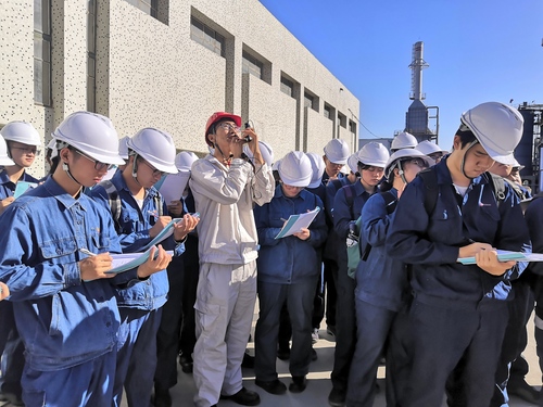 20190830校区学子赴中石油克拉玛依石化有限公司开展认识实习（3）