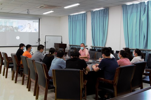 中国石油大学（北京）克拉玛依校区水合物研究团队召开科研工作讨论会