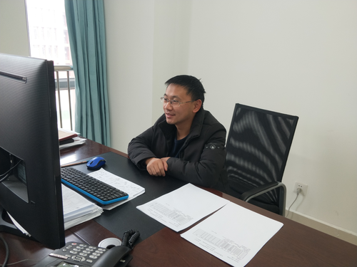 工作照片（横拍，不能是证件照）_0_2022-11-15T07_31_57.766Z