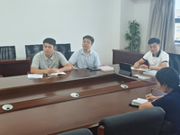 课程群教师开展集体研讨交流1
