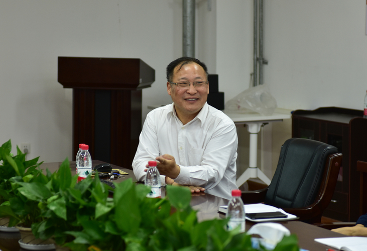 2019.03.28-第十四期石油讲堂  准噶尔盆地油气开发中的科学技术问题-石油学院-刘莹-2