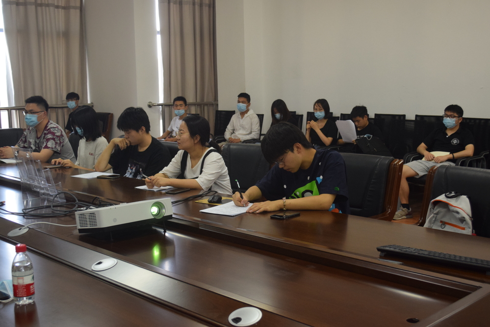 20200617-石油学院举办考研经验交流会 (2)