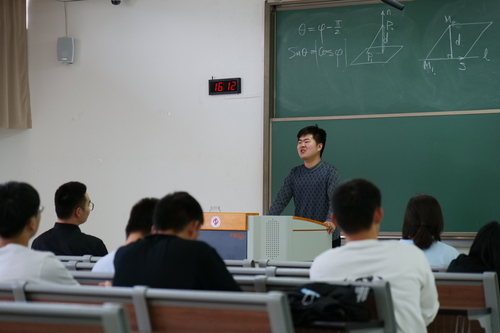 20210413-石油学院石油工程系举办考研经验交流分享会1