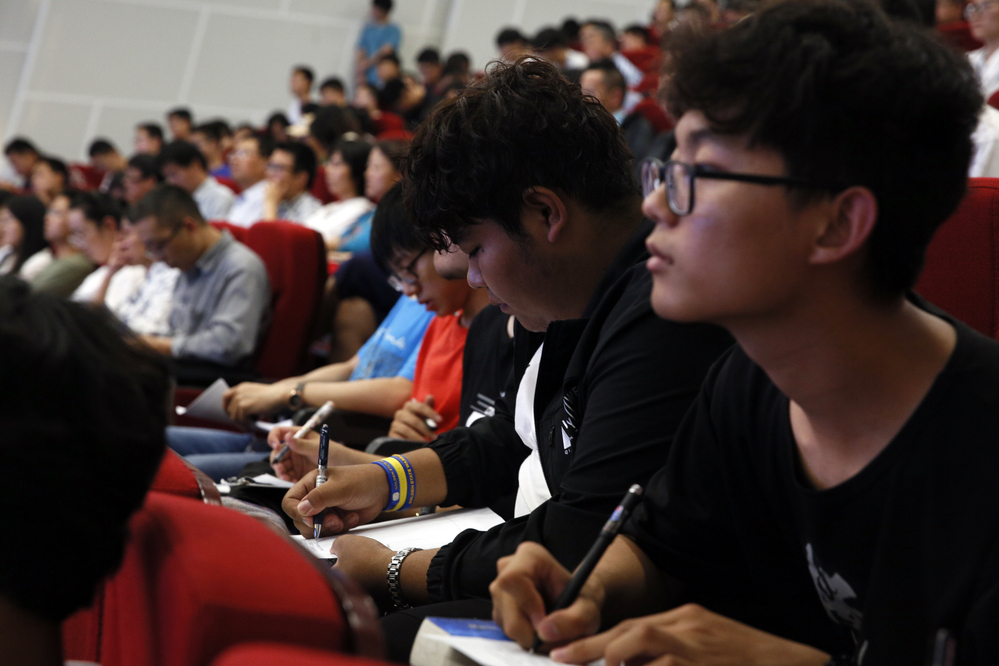 20190614丝路讲坛第11期-水射流科研经历和团队建设体会-李根生 (44)