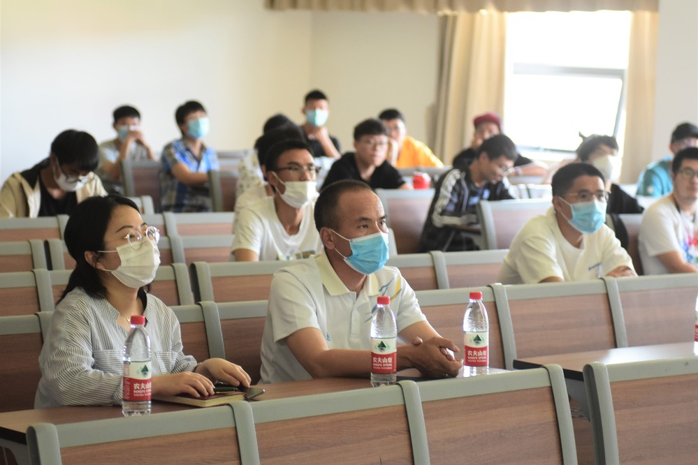 20200527-励志讲坛中国梦与青年榜样故事 (1)