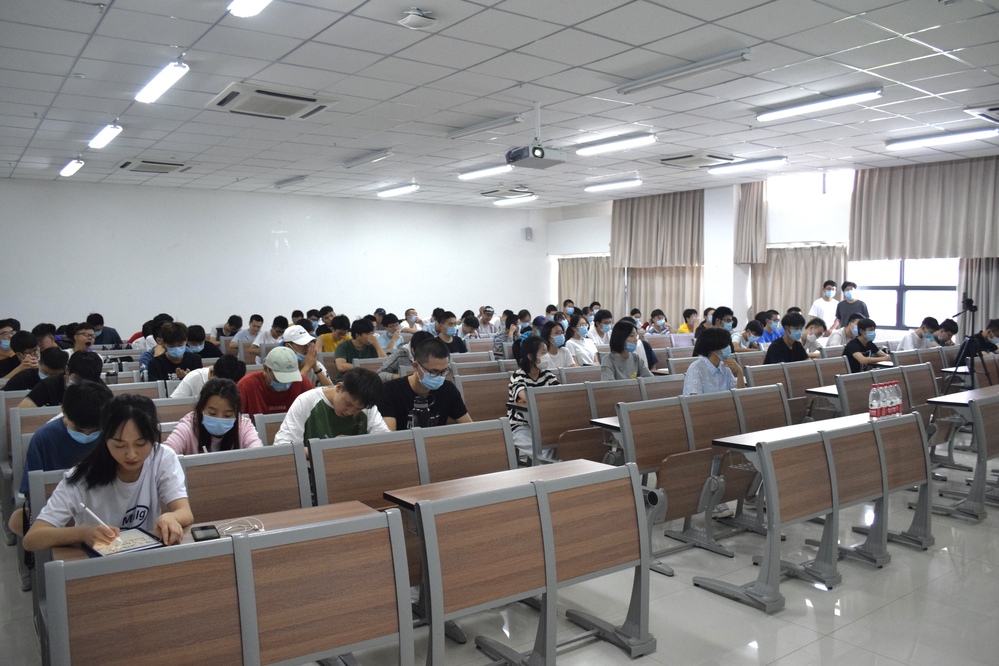 20200715-励志讲坛 第九期 扎根边疆，磨砺青春 (5)