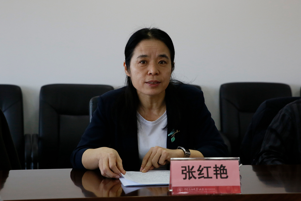 张红艳在总结讲话中指出,站在"十四五"开局新起点,校区与克拉玛依金融