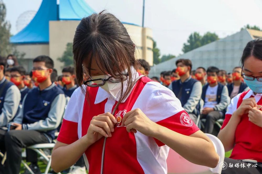 09b3d88f43504aefb1447010df350033