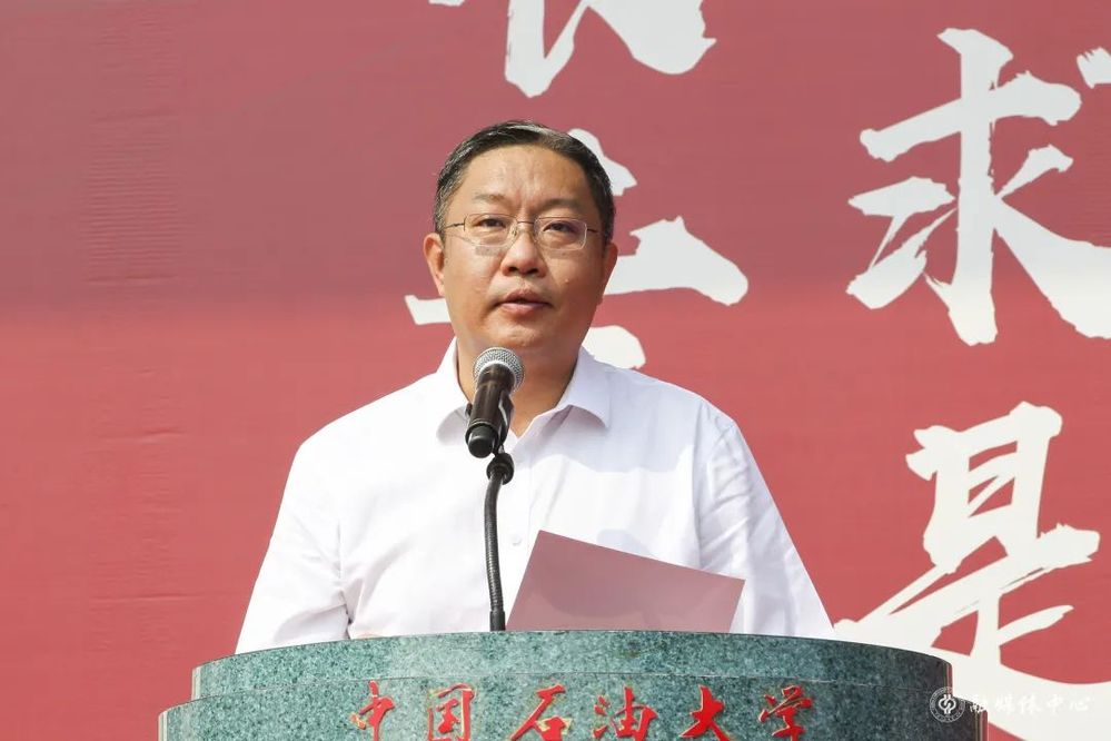 f16da9aec94b4860b76e8a0e9cf8f4bf