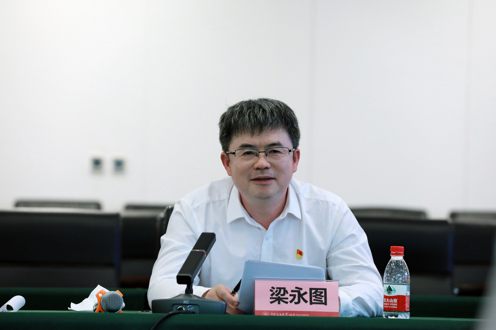 北京外国语大学调研座谈会暨“教师社会实践基地”揭牌仪式20220709-张宝摄影 (17)