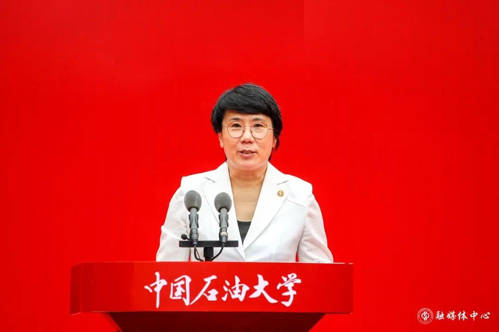 16f5f357bc344003ae1a3b93986f3346