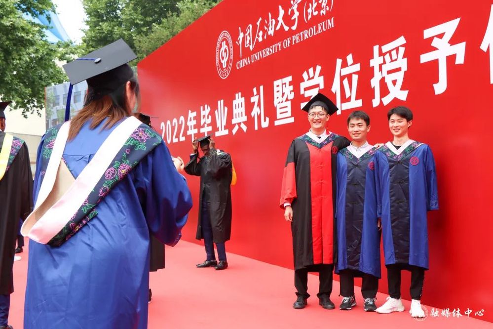 a09636d0d1ae49a8ba36e5b88630e840