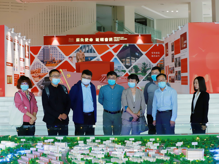 B4619A56F291458DF0A97183B2752C1B