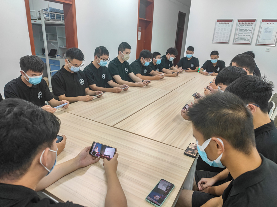 石油学院分会场照片