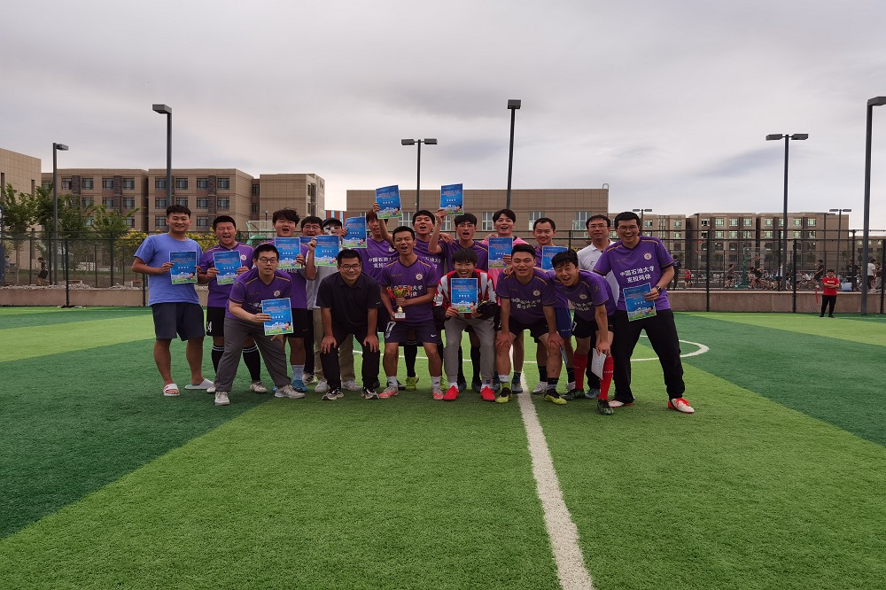 200210616校区成功举办首届“毕业杯”五人制足球赛