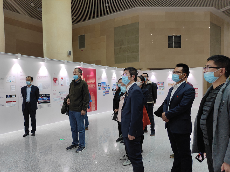 20201103 工学院化工系和机械系党支部与北师大附中理化生党支部联合开展 “1+1+1”主题党日活动 (5)