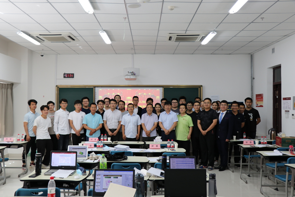 校区顺利完成首届本科毕业生答辩工作2