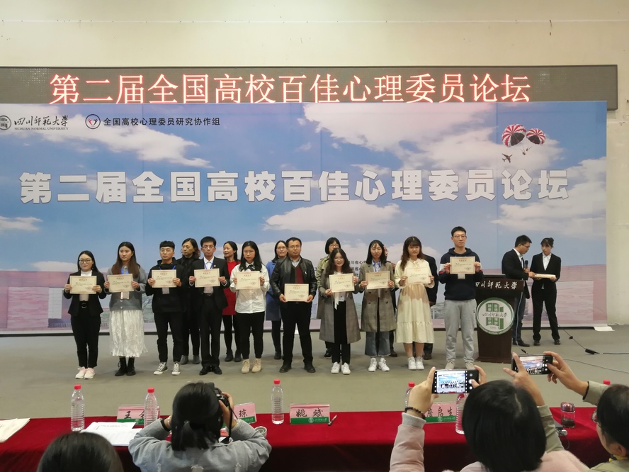 22CC33B923F16420FB4C085132AC38E0