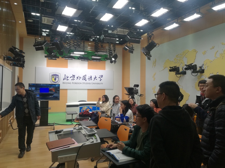 校区领导带队赴北京外国语大学洽商对口援建专项工作-照片-1