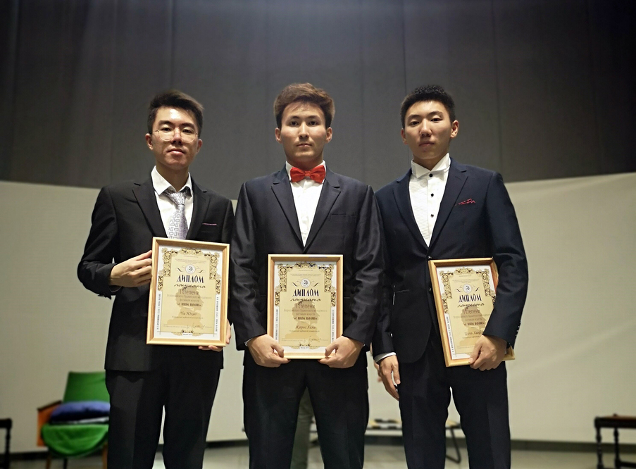 20191028-校区学生赴莫斯科参加普希金艺术节闭幕式 (4)