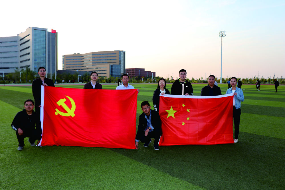 20190930-石油学院地质系党支部召开“我和祖国的故事，庆祝中华人民共和国成立70周年”主题党日活动 (3)