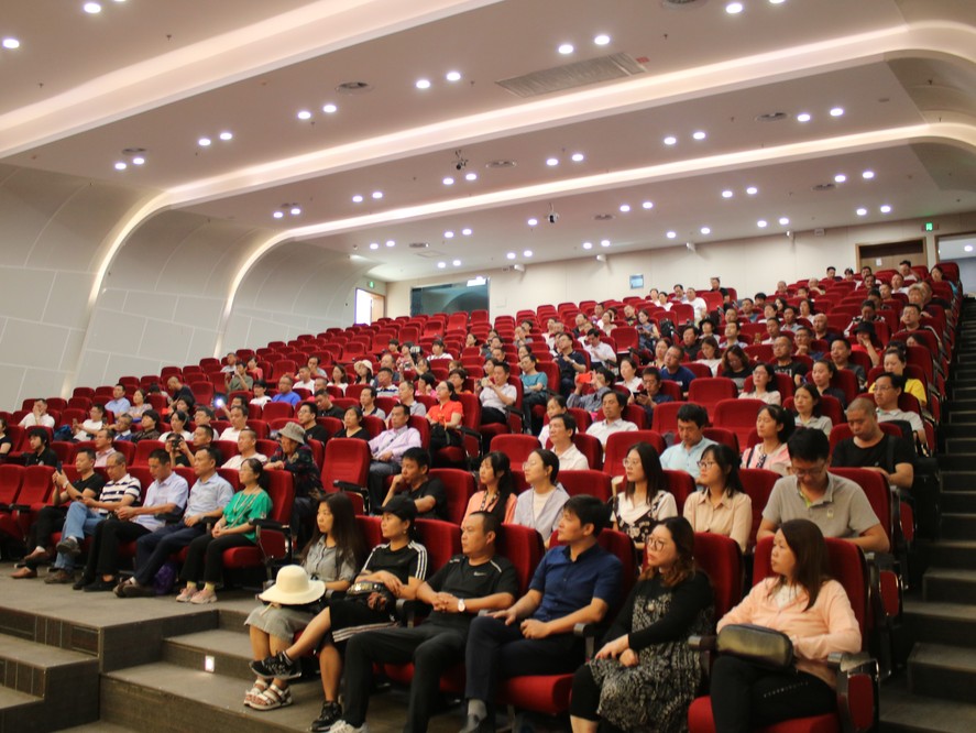 20190902-石油学院召开2019级新生家长见面会 (2)