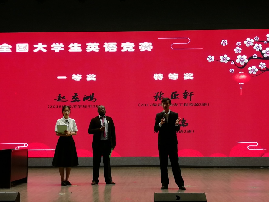 20190528-校区首届英语“话剧之夜”成功举行-文理学院-徐绍康06