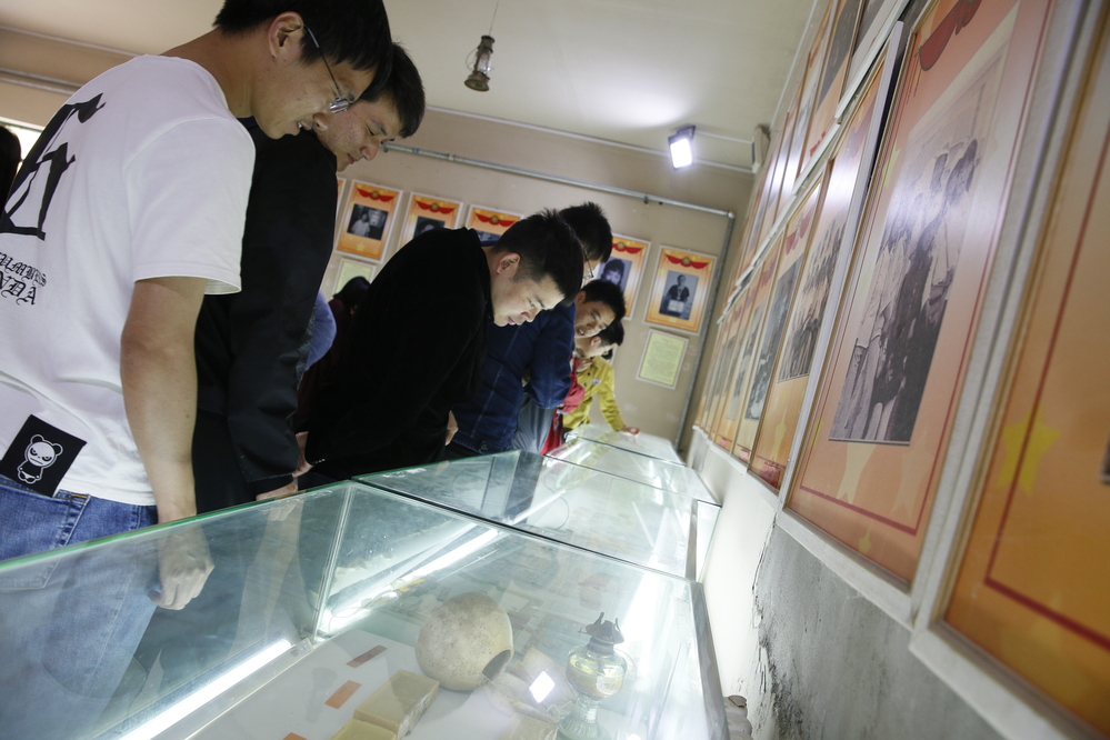 20190518-19石油学院党支部与机关第三党支部联合爱国、军垦主题实践活动-张宝 (106)