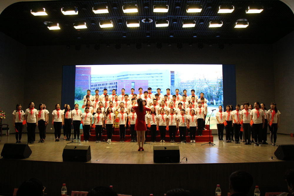 2019051320190513校区第三届“五月的鲜花”歌咏比赛顺利举办 学工 (3)