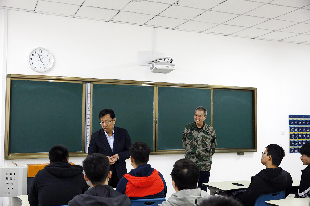 20190411赵文泉书记一行到校区考察 (66)