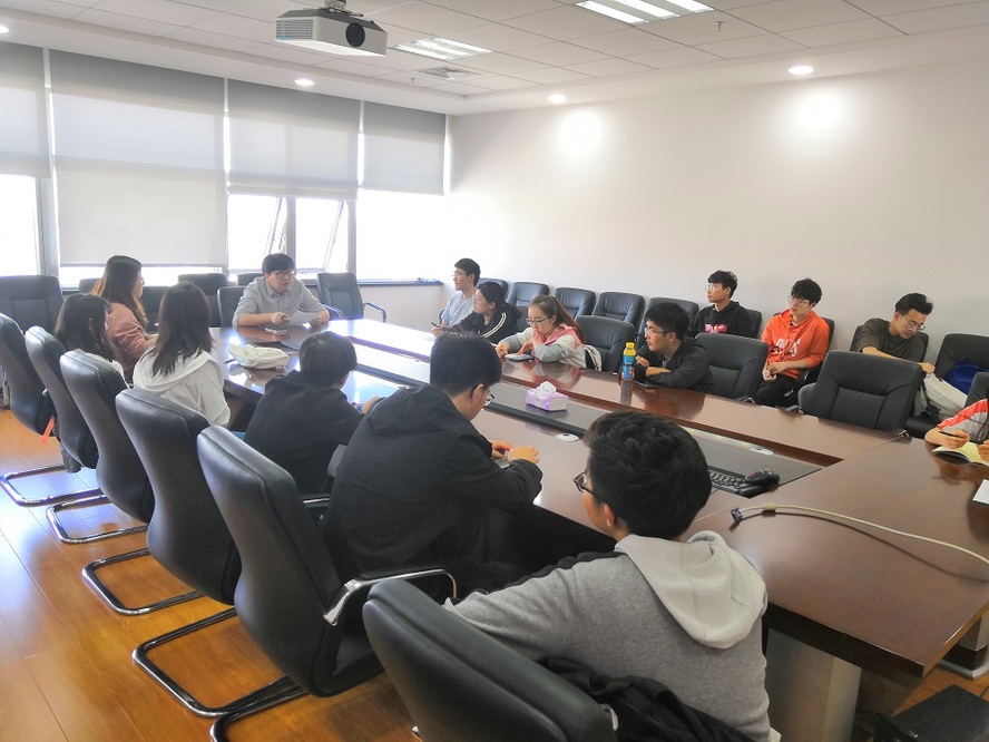 财务与校园管理部召开2019年第一次后勤座谈会