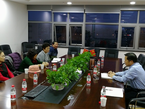 中石大（北京）克拉玛依校区召开老教师座谈会