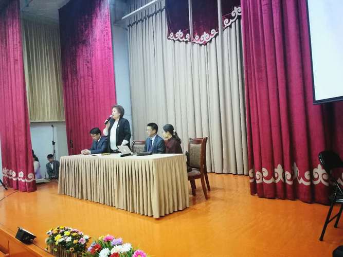 2017.10.09吉尔吉斯斯坦访问第69中学2