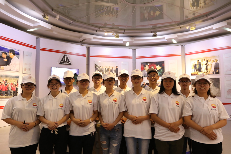 20170827新生家长参加矿史馆 - 刘宇峰 (26)