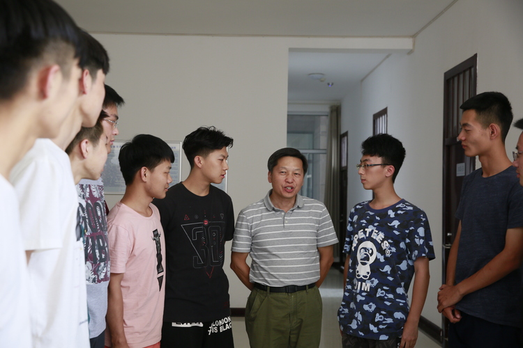 20170825-26你好中石大，欢迎2017级新生-张宝 (41)