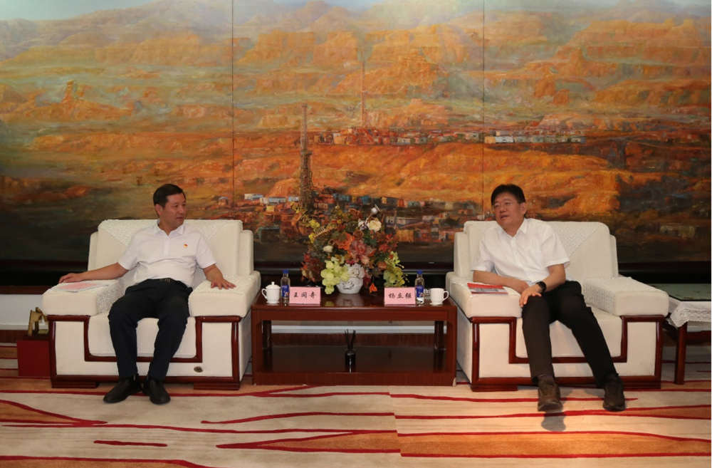 6b2e7602637e41b29f6a4b65013b674b