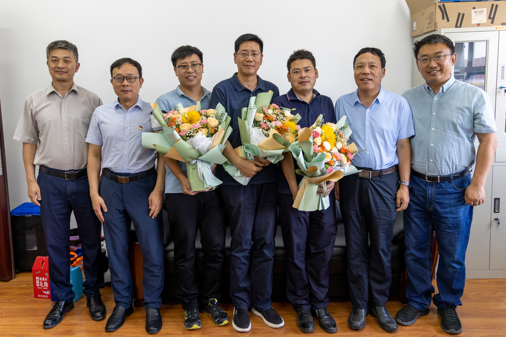 20230910教师节慰问 肖博远 邱煜珩摄 (64)