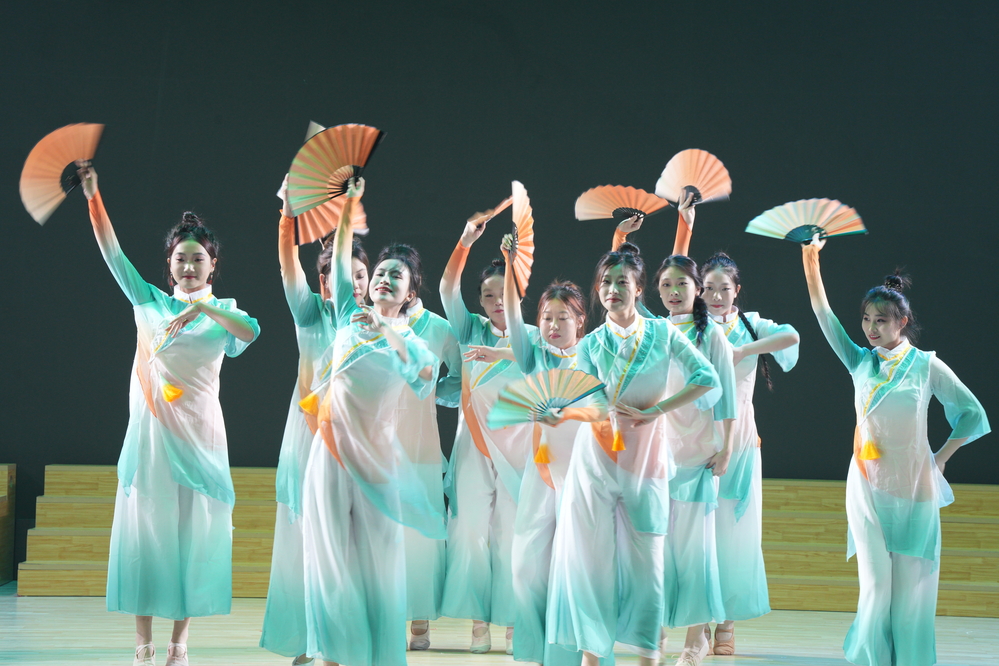 20231001晚会节目-魏静怡 (2)