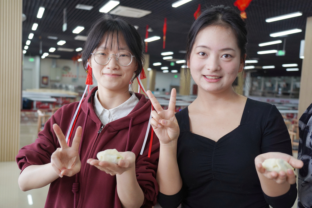 20240209留校师生除夕聚餐-袁玫摄影 (186)